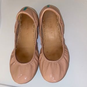 Size 9 Blush Patent Leather Tieks